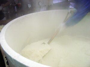 富士高砂酒造 酒造りの様子