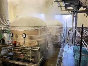 美寿々酒造 酒造りの様子